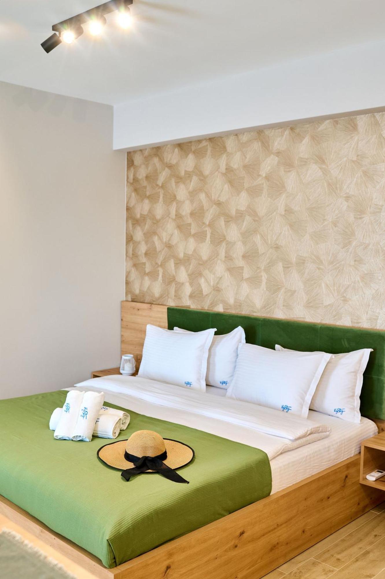 Soleil Anne Studio In Infinity Beach Resort - Parking Mamaia Exterior photo