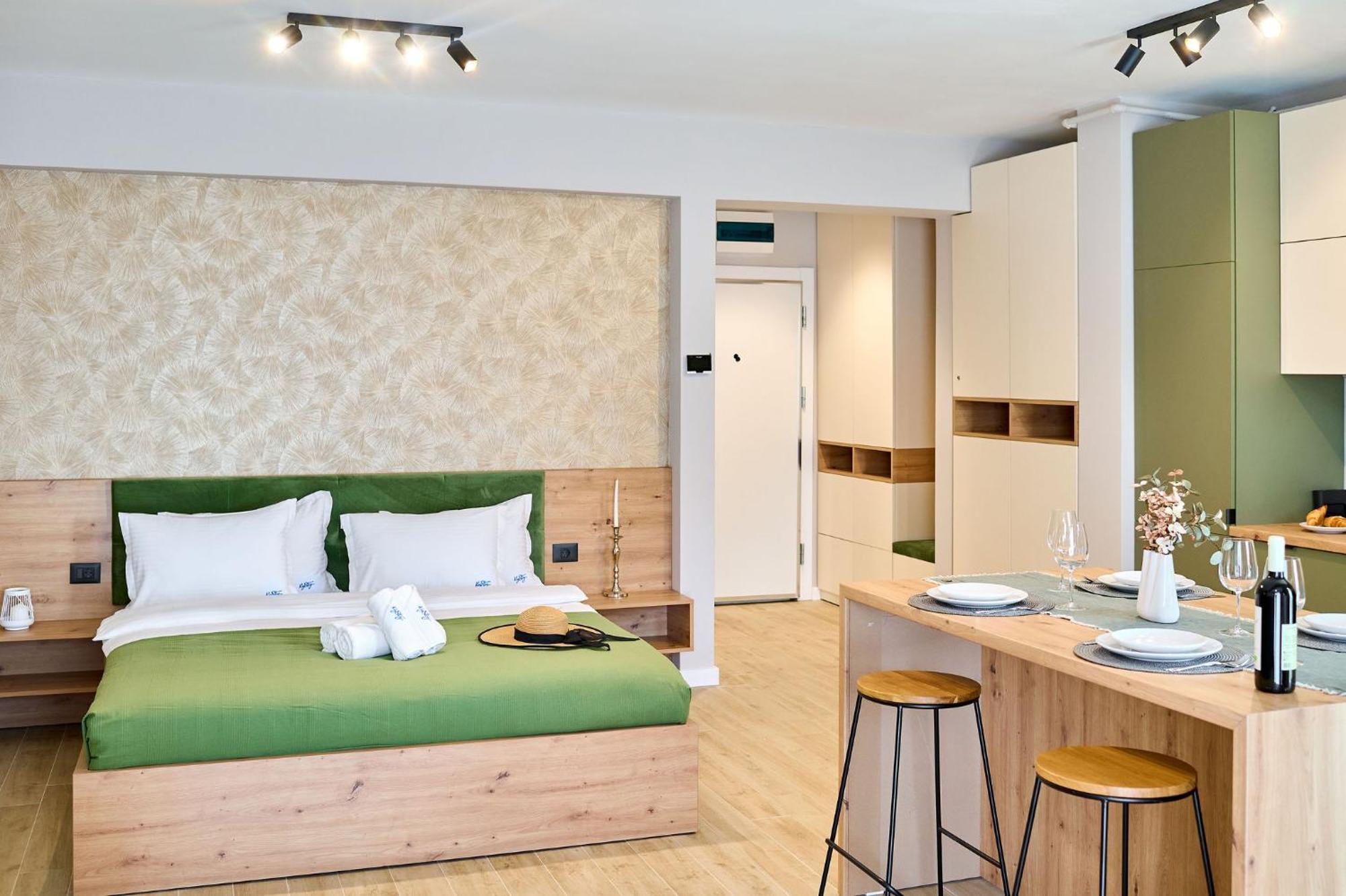 Soleil Anne Studio In Infinity Beach Resort - Parking Mamaia Exterior photo
