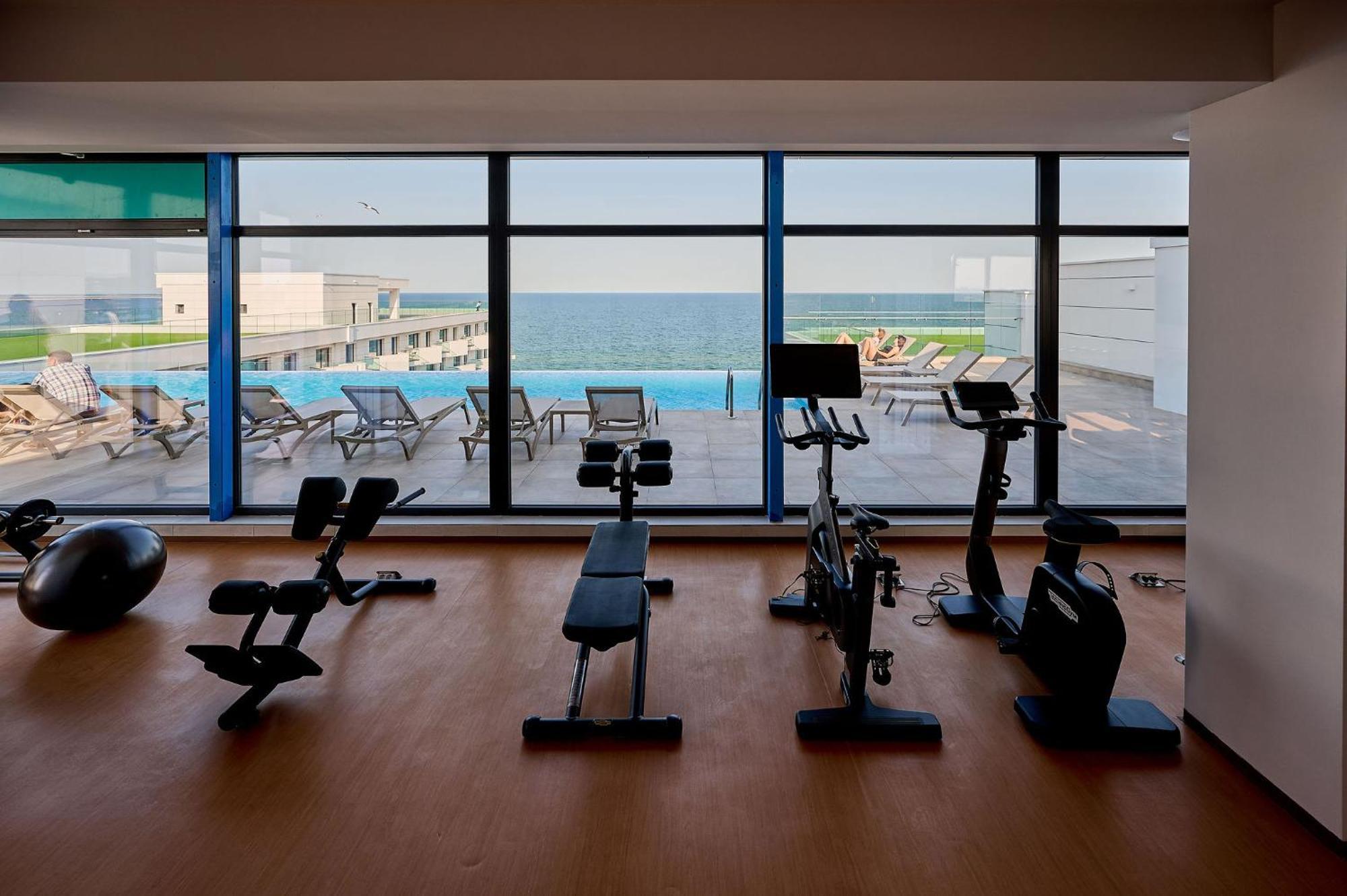Soleil Anne Studio In Infinity Beach Resort - Parking Mamaia Exterior photo