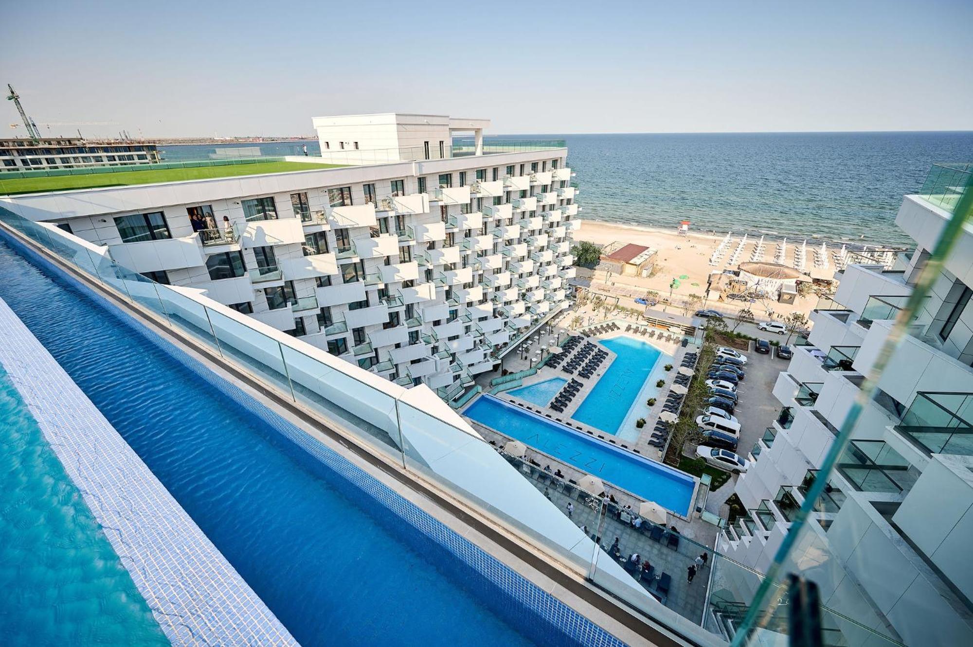 Soleil Anne Studio In Infinity Beach Resort - Parking Mamaia Exterior photo